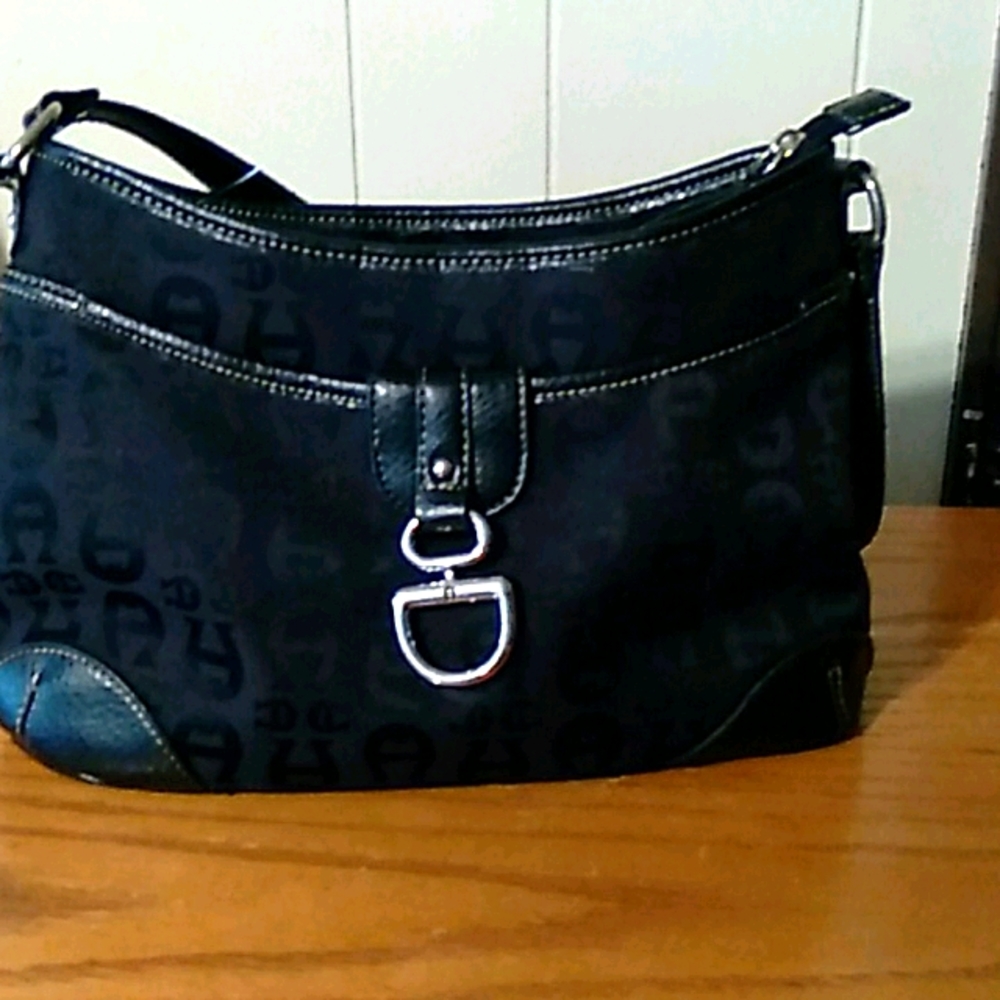 Etienne aigner purse - Picture 1 of 7